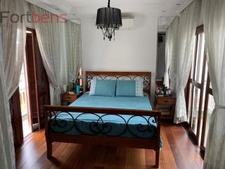 Casa Para Vender com 3 quartos 1 suítes no bairro Laranjeiras em Caieiras