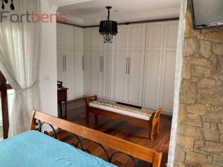 Casa Para Vender com 3 quartos 1 suítes no bairro Laranjeiras em Caieiras