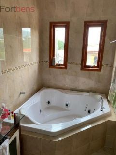 Casa Para Vender com 3 quartos 1 suítes no bairro Laranjeiras em Caieiras