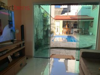 Casa Para Vender com 3 quartos 1 suítes no bairro Laranjeiras em Caieiras