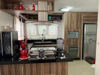 Casa Para Vender com 3 quartos 1 suítes no bairro Laranjeiras em Caieiras