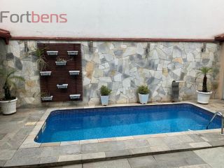 Casa Para Vender com 3 quartos 1 suítes no bairro Laranjeiras em Caieiras