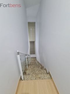 Sobrado Para Vender com 2 quartos no bairro Laranjeiras em Caieiras