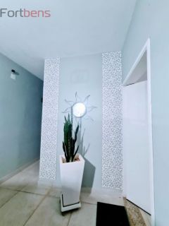 Sobrado Para Vender com 2 quartos no bairro Laranjeiras em Caieiras