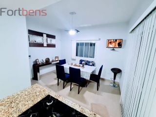 Sobrado Para Vender com 2 quartos no bairro Laranjeiras em Caieiras