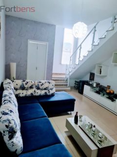 Sobrado Para Vender com 2 quartos no bairro Laranjeiras em Caieiras