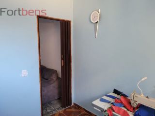 Casa Para Vender com 3 quartos 1 suítes no bairro Região Central em Caieiras