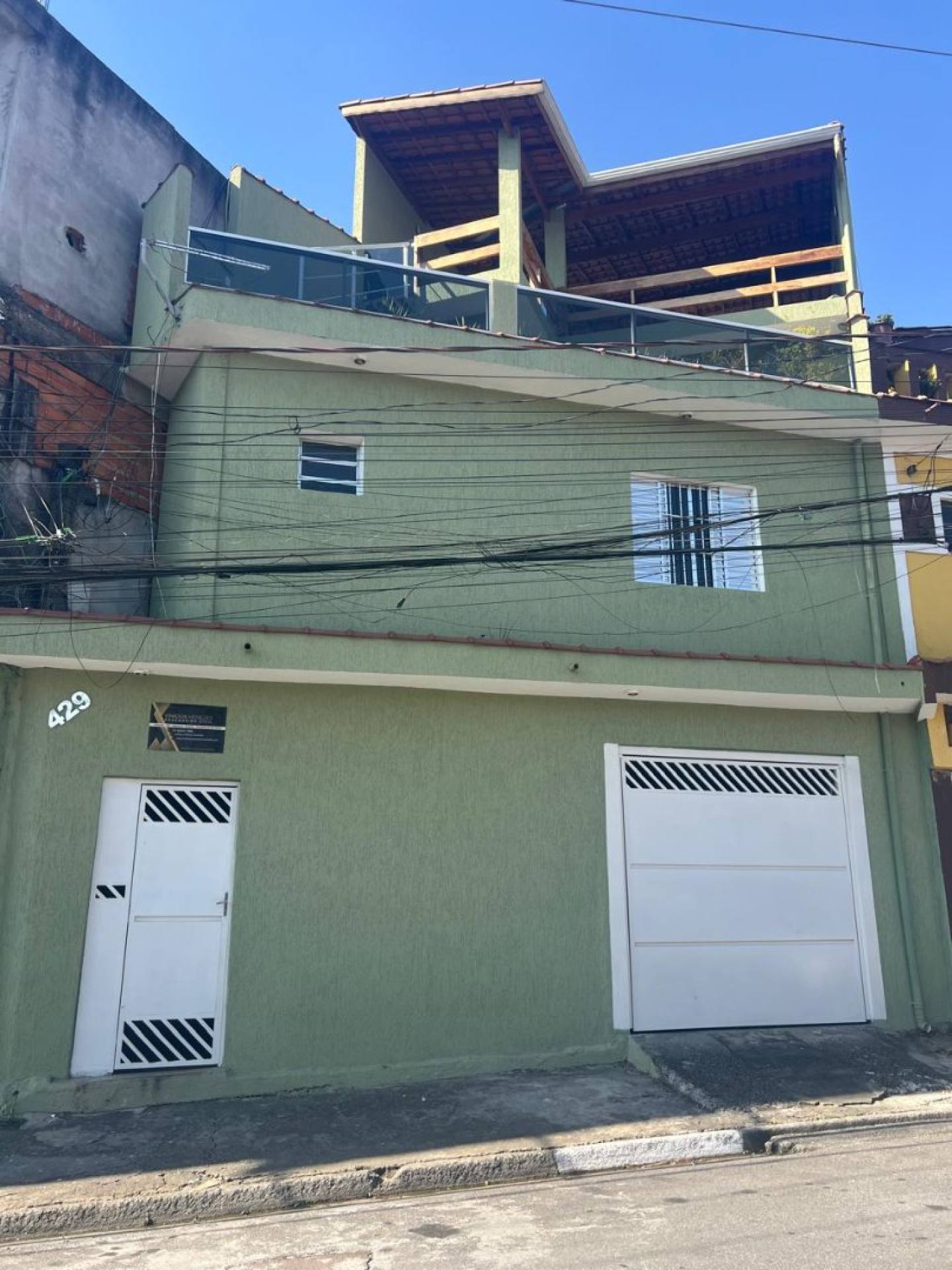 Sobrado Para Vender com 3 quartos 1 suítes no bairro Vera Tereza em Caieiras 