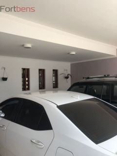 Sobrado Para Vender com 3 quartos 1 suítes no bairro Laranjeiras em Caieiras