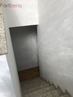 Sobrado Para Vender com 3 quartos 1 suítes no bairro Laranjeiras em Caieiras