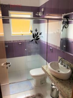 Sobrado Para Vender com 3 quartos 1 suítes no bairro Laranjeiras em Caieiras