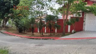 Sobrado Para Vender com 4 quartos 1 suítes no bairro Serpa em Caieiras