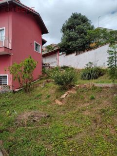 Sobrado Para Vender com 4 quartos 1 suítes no bairro Serpa em Caieiras