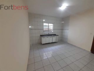 Casa Para Vender com 3 quartos 1 suítes no bairro Região Central em Caieiras 