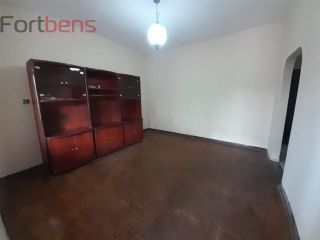 Casa Para Vender com 3 quartos 1 suítes no bairro Região Central em Caieiras 