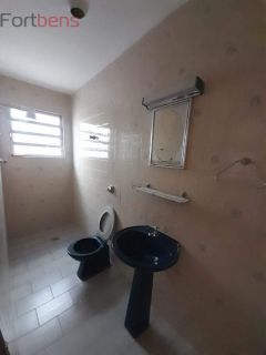 Casa Para Vender com 3 quartos 1 suítes no bairro Região Central em Caieiras 