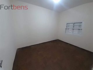 Casa Para Vender com 3 quartos 1 suítes no bairro Região Central em Caieiras 