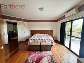 Sobrado Para Vender com 3 quartos 2 suítes no bairro Alpes de Caieiras em Caieiras