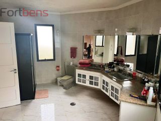 Sobrado Para Vender com 3 quartos 2 suítes no bairro Alpes de Caieiras em Caieiras