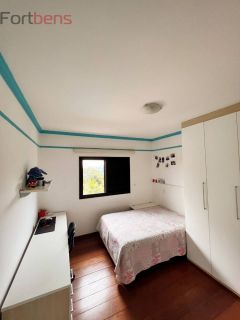 Sobrado Para Vender com 3 quartos 2 suítes no bairro Alpes de Caieiras em Caieiras