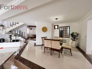 Sobrado Para Vender com 3 quartos 2 suítes no bairro Alpes de Caieiras em Caieiras