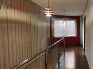 Sobrado Para Vender com 3 quartos 2 suítes no bairro Região Central em Caieiras