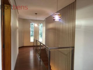 Sobrado Para Vender com 3 quartos 2 suítes no bairro Região Central em Caieiras