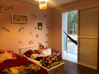 Sobrado Para Vender com 3 quartos 2 suítes no bairro Região Central em Caieiras