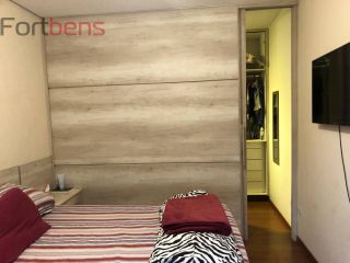 Sobrado Para Vender com 3 quartos 2 suítes no bairro Região Central em Caieiras