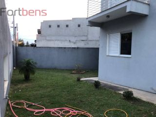 Sobrado Para Vender com 3 quartos 2 suítes no bairro Região Central em Caieiras