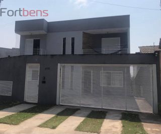 Sobrado Para Vender com 3 quartos 2 suítes no bairro Região Central em Caieiras