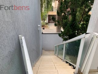 Casa de Condomínio Para Vender com 3 quartos 1 suítes no bairro Nova Caieiras em Caieiras