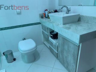 Casa de Condomínio Para Vender com 3 quartos 1 suítes no bairro Nova Caieiras em Caieiras