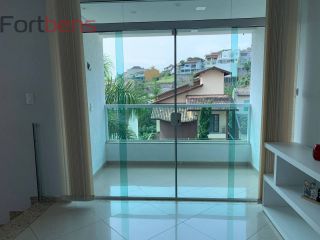 Casa de Condomínio Para Vender com 3 quartos 1 suítes no bairro Nova Caieiras em Caieiras