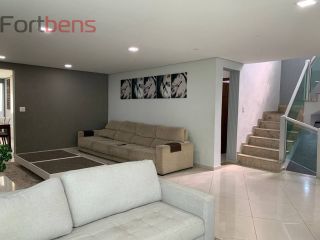 Casa de Condomínio Para Vender com 3 quartos 1 suítes no bairro Nova Caieiras em Caieiras