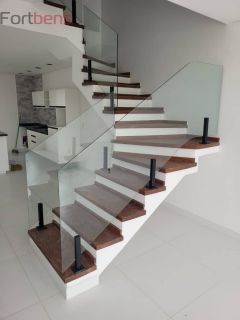 Sobrado Para Vender com 3 quartos 3 suítes no bairro Villa Verde em Franco Da Rocha