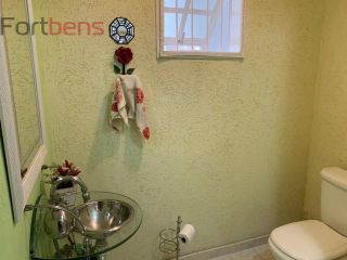 Sobrado Para Vender com 4 quartos 3 suítes no bairro Laranjeiras em Caieiras