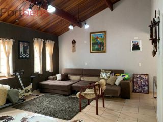 Sobrado Para Vender com 4 quartos 3 suítes no bairro Laranjeiras em Caieiras