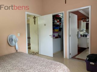 Sobrado Para Vender com 4 quartos 3 suítes no bairro Laranjeiras em Caieiras