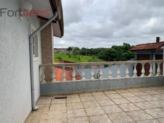 Sobrado Para Vender com 4 quartos 3 suítes no bairro Laranjeiras em Caieiras