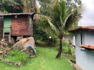 Sobrado Para Vender com 4 quartos 3 suítes no bairro Laranjeiras em Caieiras