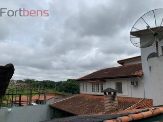 Sobrado Para Vender com 4 quartos 3 suítes no bairro Laranjeiras em Caieiras