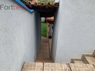 Sobrado Para Vender com 4 quartos 3 suítes no bairro Laranjeiras em Caieiras