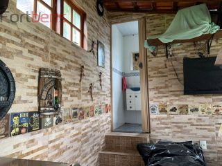 Sobrado Para Vender com 4 quartos 3 suítes no bairro Laranjeiras em Caieiras