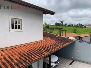 Sobrado Para Vender com 4 quartos 3 suítes no bairro Laranjeiras em Caieiras