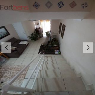 Sobrado Para Vender com 3 quartos 1 suítes no bairro Região Central em Caieiras 