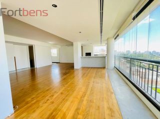 Apartamento Para Vender com 3 quartos 3 suítes no bairro Sumaré em São Paulo