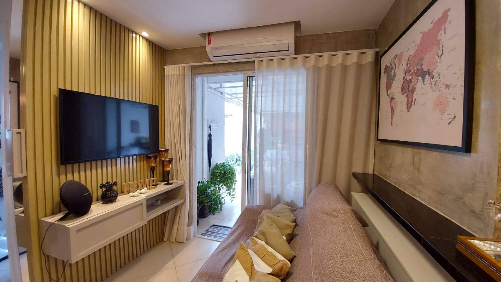 016- APARTAMENTO COM GIARDINO - PORTEIRA FECHADA