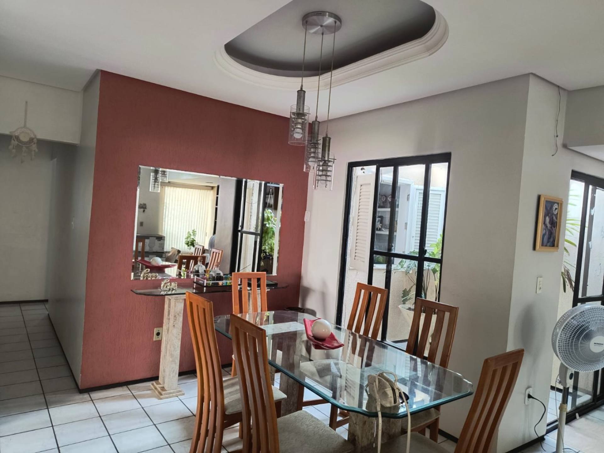 075- Casa Duplex à Venda 04 quartos sendo duas suítes 250m2 região da Cohama