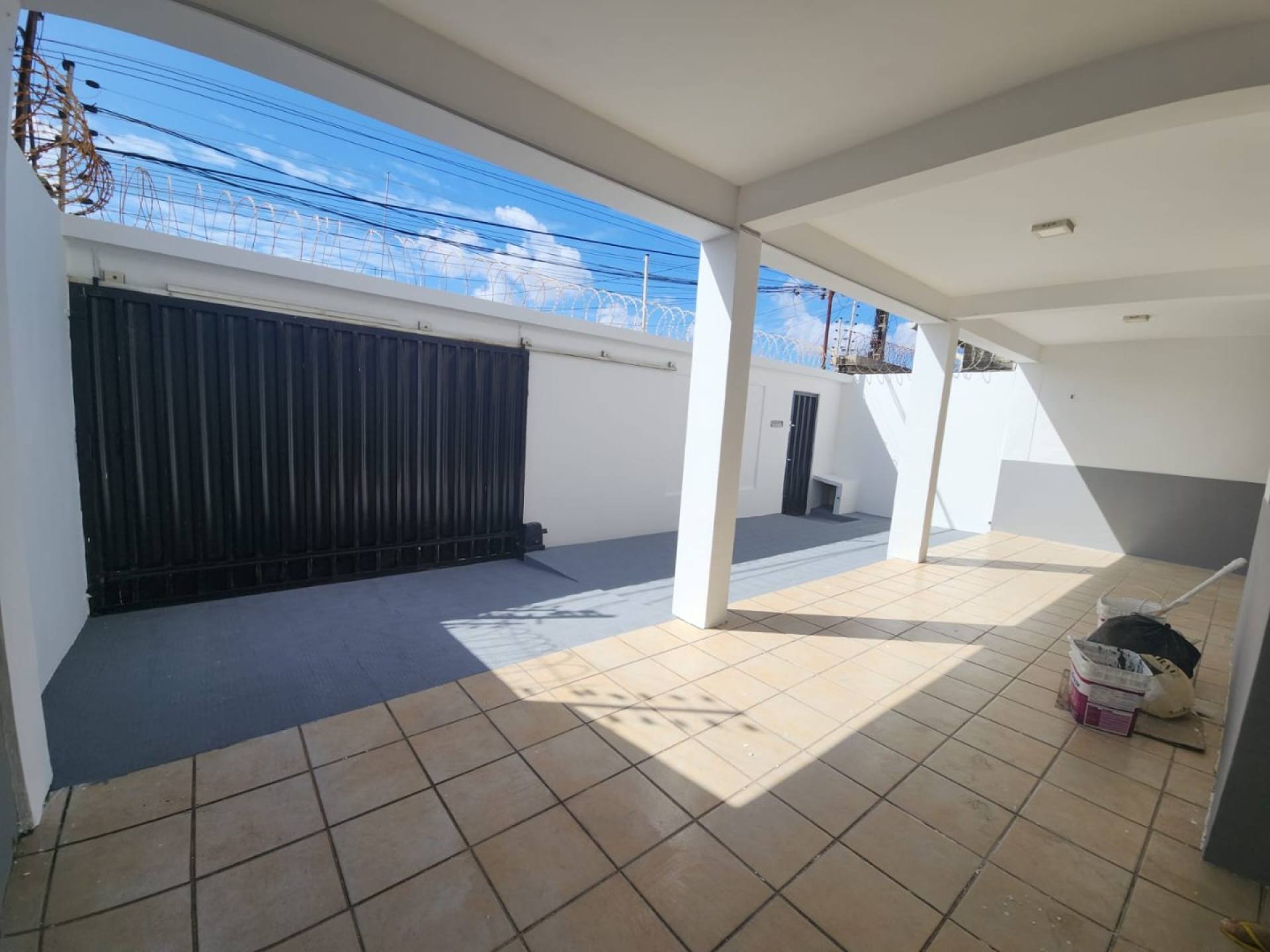 075 Casa Duplex 5 Quartos à venda, 250m² - Planalto Vinhais II